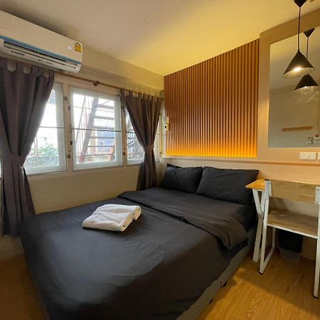 Mind Day Hostel Khaosan Bangkok Exterior foto